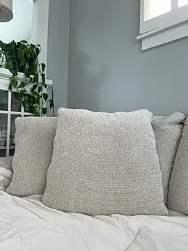 LoveShae  online show from October 1, 6:35 pm