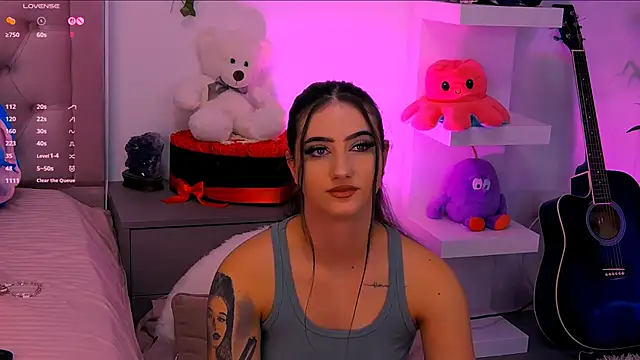 LaylaBrown online show from September 21, 8:40 pm