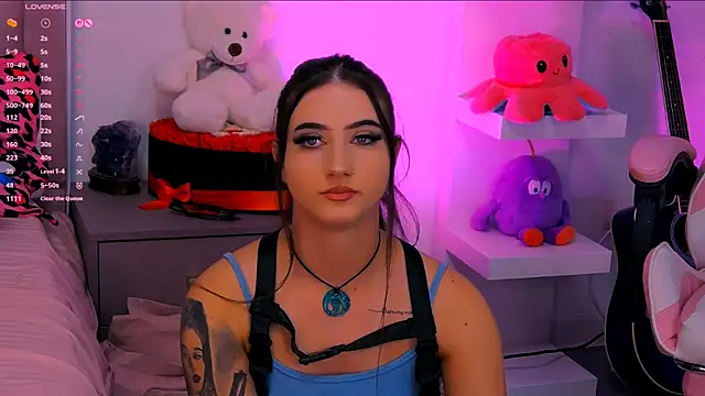 LaylaBrown online show from September 17, 8:07 pm