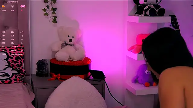 LaylaBrown online show from September 13, 7:11 pm