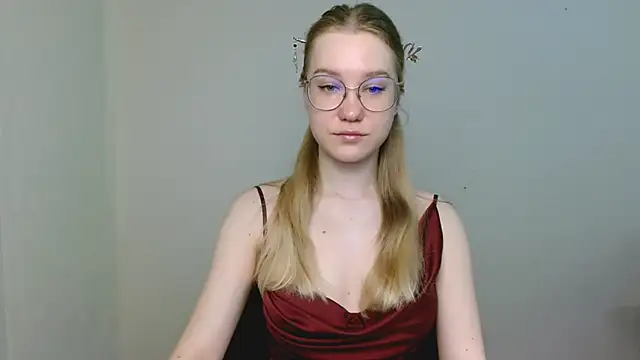 cindi hot online show from March 12, 11:02 am