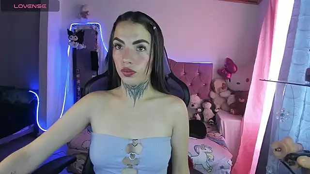 Snapshot of Alice_ch1 chatting on September 27, 6:04 pm Alice ch1 online show from September 27, 6:04 pm