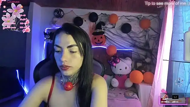 Snapshot of Alice_ch1 chatting on October 2, 5:18 pm Alice ch1 online show from October 2, 5:18 pm