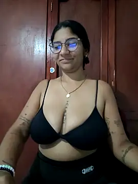 Sofythom1 online show from February 4, 2:58 am