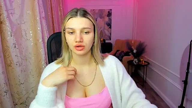 SelenaeMoore online show from June 30, 3:50 am