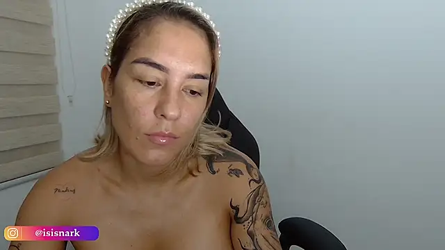 ValkyriaRose online show from October 7, 11:31 pm