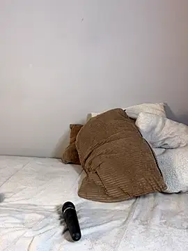 hannaasweet online show from October 7, 9:41 pm