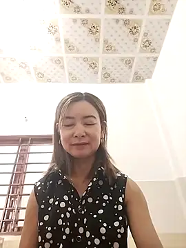 Sexy-ladyboobs20 online show from October 24, 1:23 am