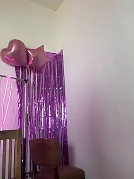 Snapshot of izanmiller2001 chatting on October 6, 6:12 pm izanmiller2001 online show from October 6, 6:12 pm