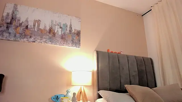 dakotaa   online show from October 28, 9:08 pm