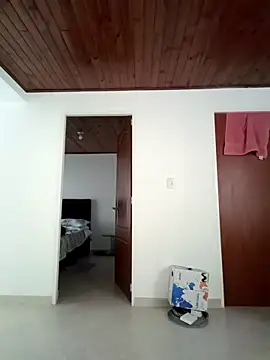 coral smitth online show from April 5, 5:12 pm