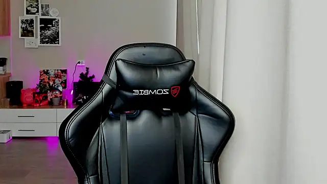 Sm0ly online show from May 1, 2:37 am