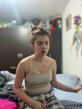 Cloew Marz online show from March 27, 1:34 pm