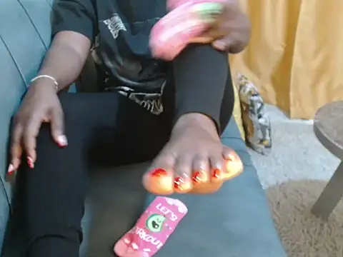 leslysexygirl online show from December 15, 6:18 am