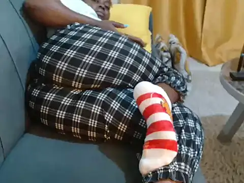 leslysexygirl online show from December 1, 9:46 am