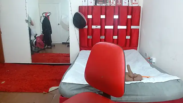 krystal thomson online show from December 4, 4:19 pm