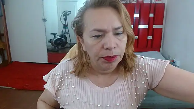 krystal thomson online show from December 15, 4:12 pm