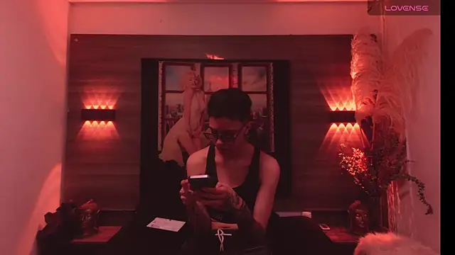 Cutie Shy  online show from November 14, 5:24 pm