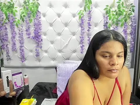 Sam-Evans-hot online show from April 15, 7:58 pm