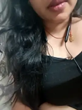 HEENA 022 online show from April 19, 8:44 pm