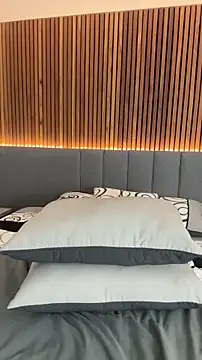 EmiilyAdams  online show from February 15, 8:41 pm