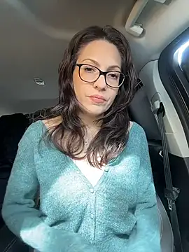 BeautifulMesss online show from March 2, 4:03 pm