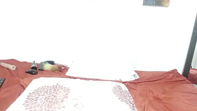 Madeline Woods online show from October 4, 2:11 pm