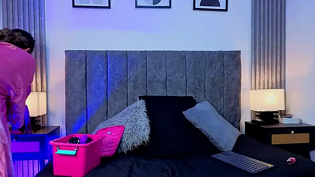 Ema Stone65 online show from September 23, 10:30 pm