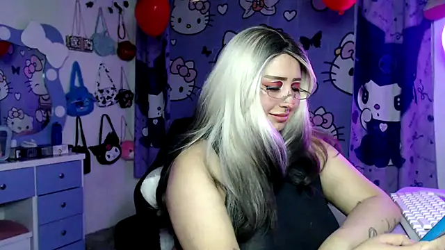 lussyevans24 online show from February 21, 6:36 am