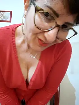 Viola8p online show from February 5, 4:10 pm