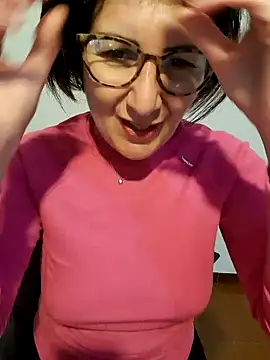 Snapshot of Viola8p chatting on October 27, 7:37 am Viola8p online show from October 27, 7:37 am