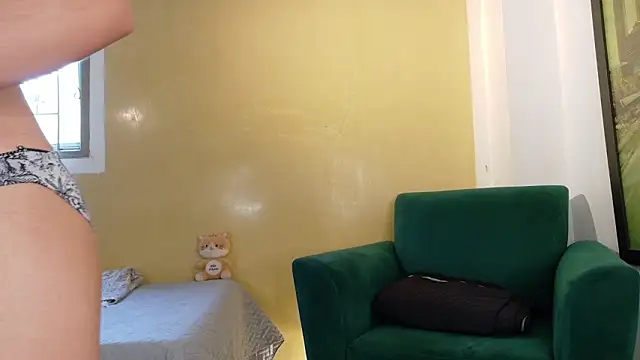 kittyzenn online show from March 10, 1:37 pm