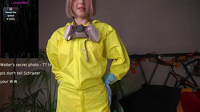 LindaThacker online show from October 30, 4:48 am