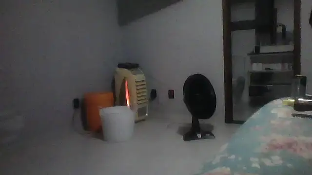 Snapshot of Sarahmonesexy chatting on October 28, 5:02 am Sarahmonesexy online show from October 28, 5:02 am