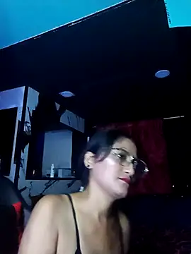 Snapshot of JanethPowell chatting on October 23, 3:23 am JanethPowell online show from October 23, 3:23 am