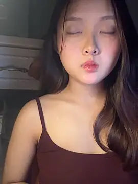 Alice1818 online show from March 12, 4:53 pm