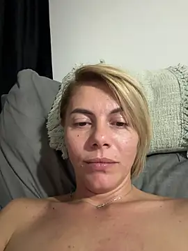 tanyagrey online show from November 4, 8:19 am