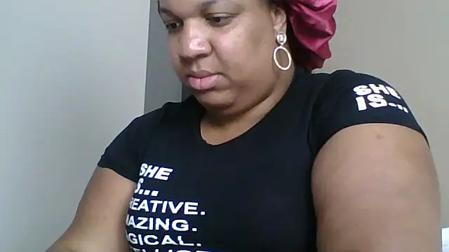 Badgirlbrittt online show from October 14, 1:35 pm