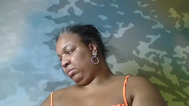 Badgirlbrittt online show from October 22, 8:14 pm