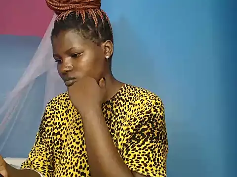 TrishaKalid online show from December 18, 8:35 pm