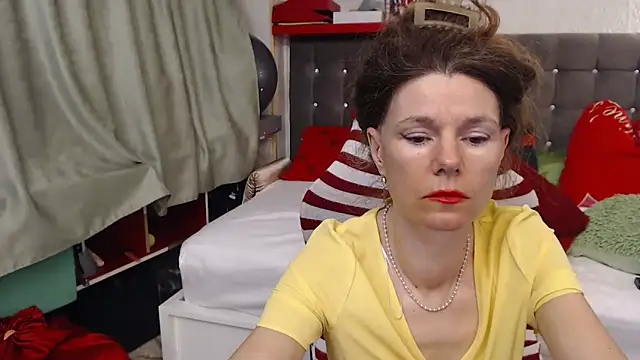 kellyterapy online show from April 17, 9:50 pm