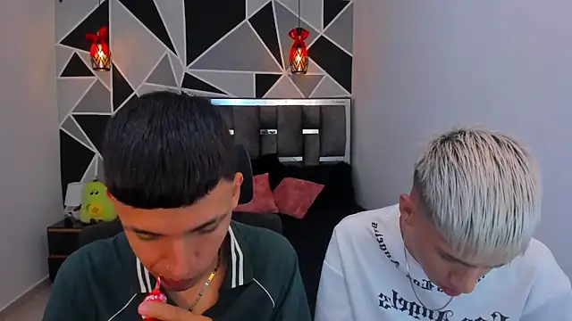 Juan Nd Steven online show from April 11, 2:39 am