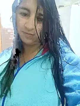 Snapshot of _Angelinaandrade_ chatting on October 17, 1:31 am  Angelinaandrade  online show from October 17, 1:31 am