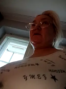 HelenaGlossX online show from October 16, 12:19 pm