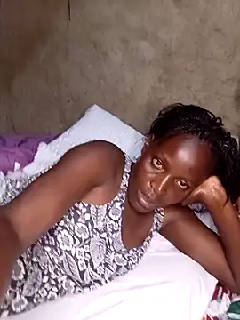 Snapshot of pretty_prickle chatting on October 31, 6:45 pm pretty prickle online show from October 31, 6:45 pm