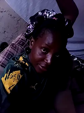 Snapshot of pretty_prickle chatting on October 27, 2:45 pm pretty prickle online show from October 27, 2:45 pm