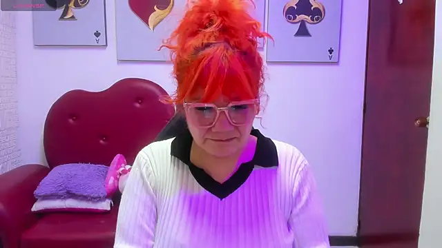 Salomeediaz  online show from April 11, 9:18 pm