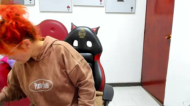 Salomeediaz  online show from March 16, 9:08 pm