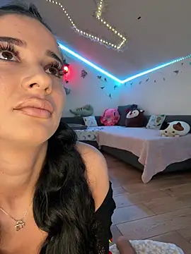 SelenaBee online show from June 5, 8:09 am