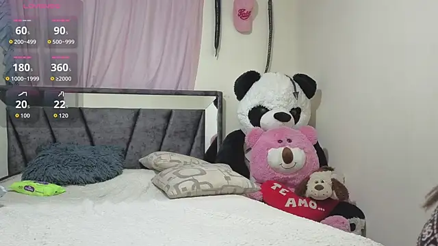 Hotsamantamature online show from October 16, 10:45 pm